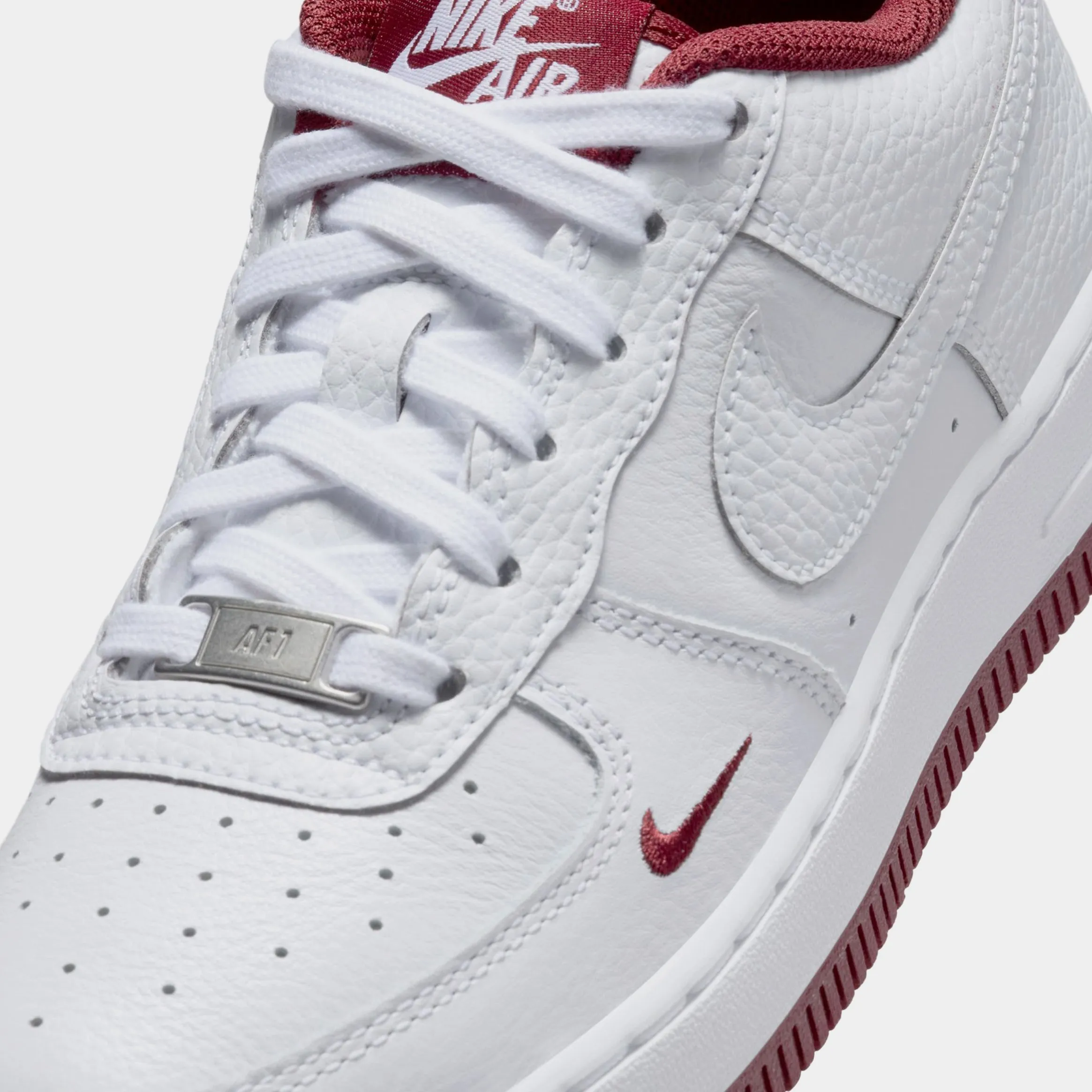 Air Force 1 LV8 Grade School Basketball Shoes (White/Team Red)