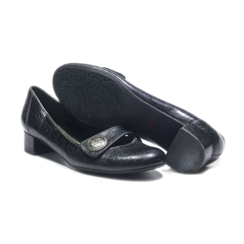 Clarks Mid-Heel Shoes Fabric Black Colour For Women