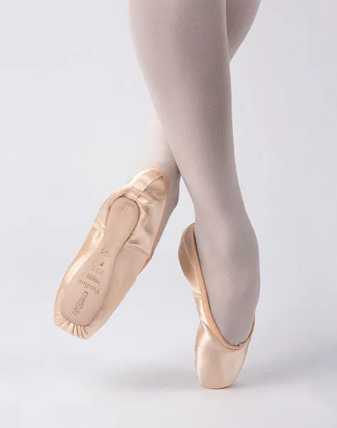 Freed of London Studio II Standard Shank Pointe Shoes