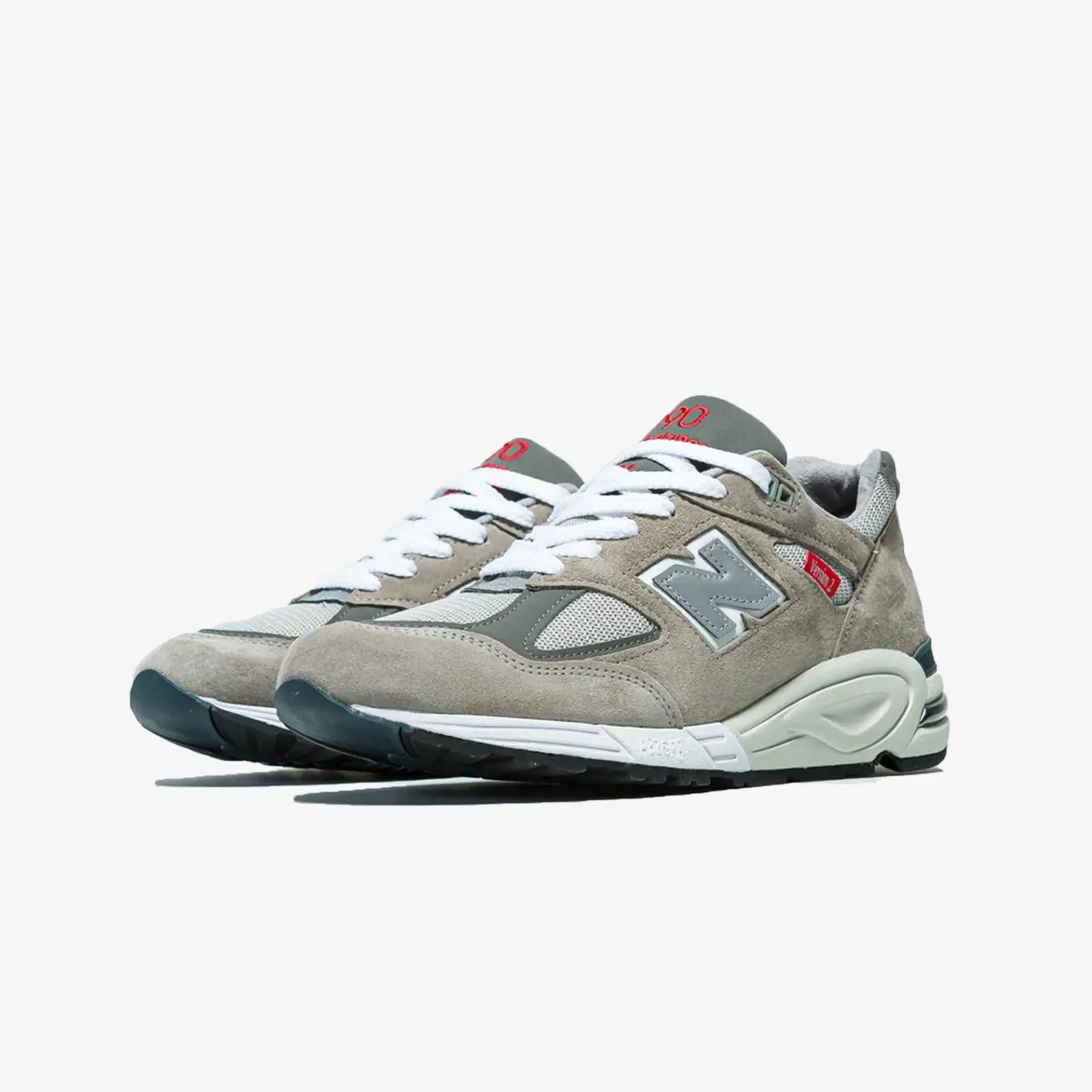 New Balance | 990V2  { TAUPE/WHITE/GREY