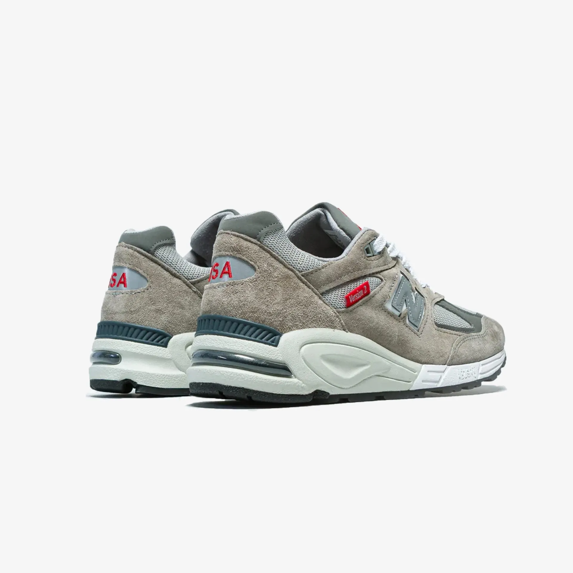 New Balance | 990V2  { TAUPE/WHITE/GREY