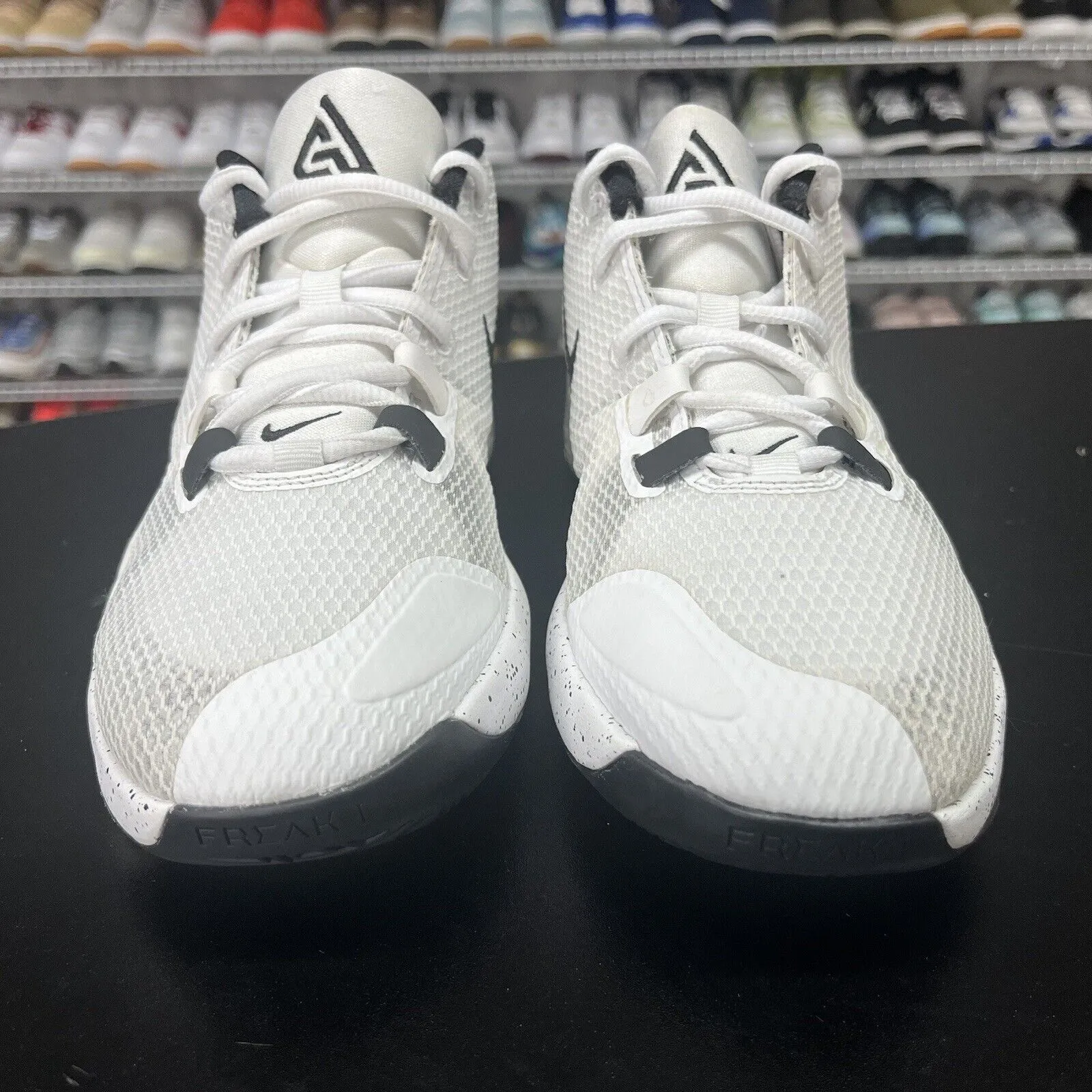 Nike Zoom Freak 1 Black White Kids 5.5Y Basketball Shoes Sneakers
