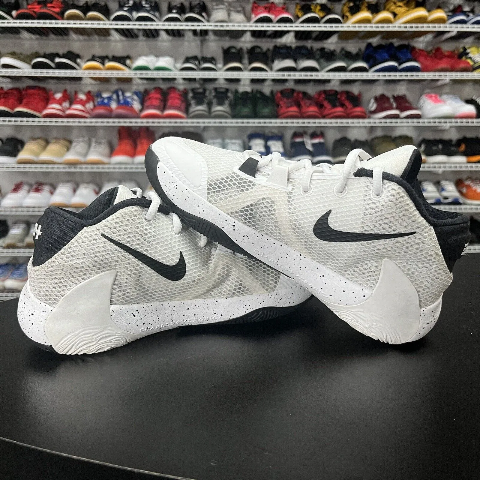 Nike Zoom Freak 1 Black White Kids 5.5Y Basketball Shoes Sneakers